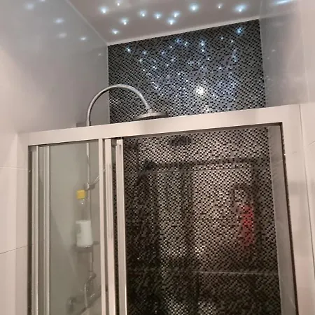 Bulb Gazde/Camere de închiriat Budapesta
