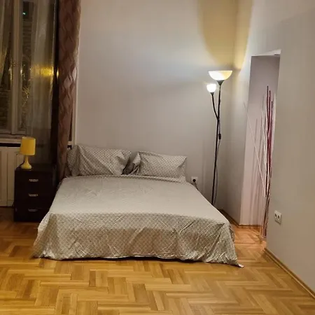 Gazde/Camere de închiriat Bulb Budapesta